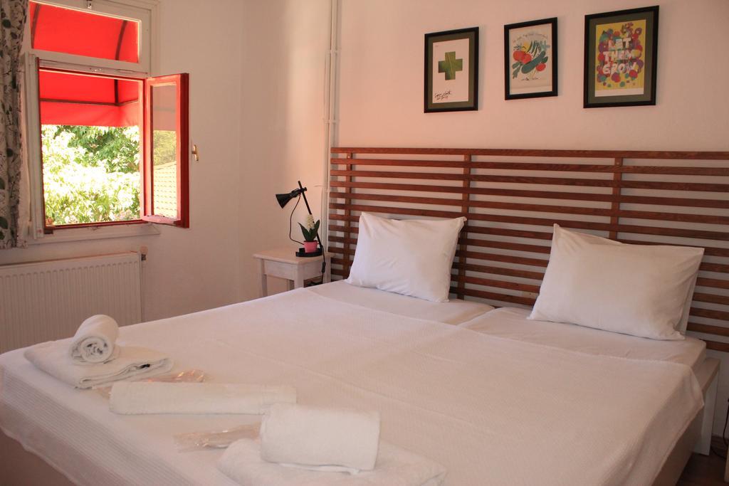 Efharisto Hotel Bozcaada Extérieur photo